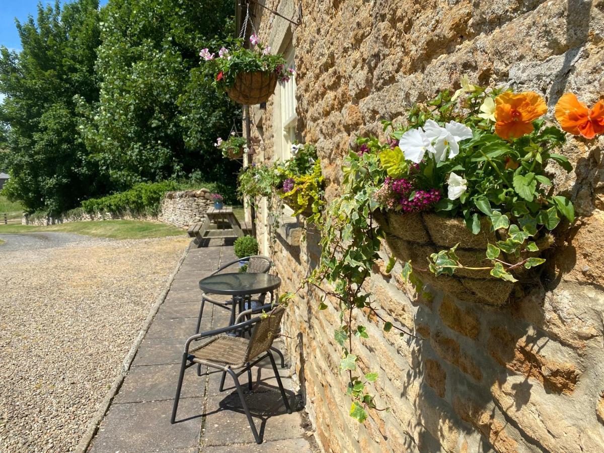 Old Orchard Cottage, Wykeham สการ์โบโรห์ ภายนอก รูปภาพ