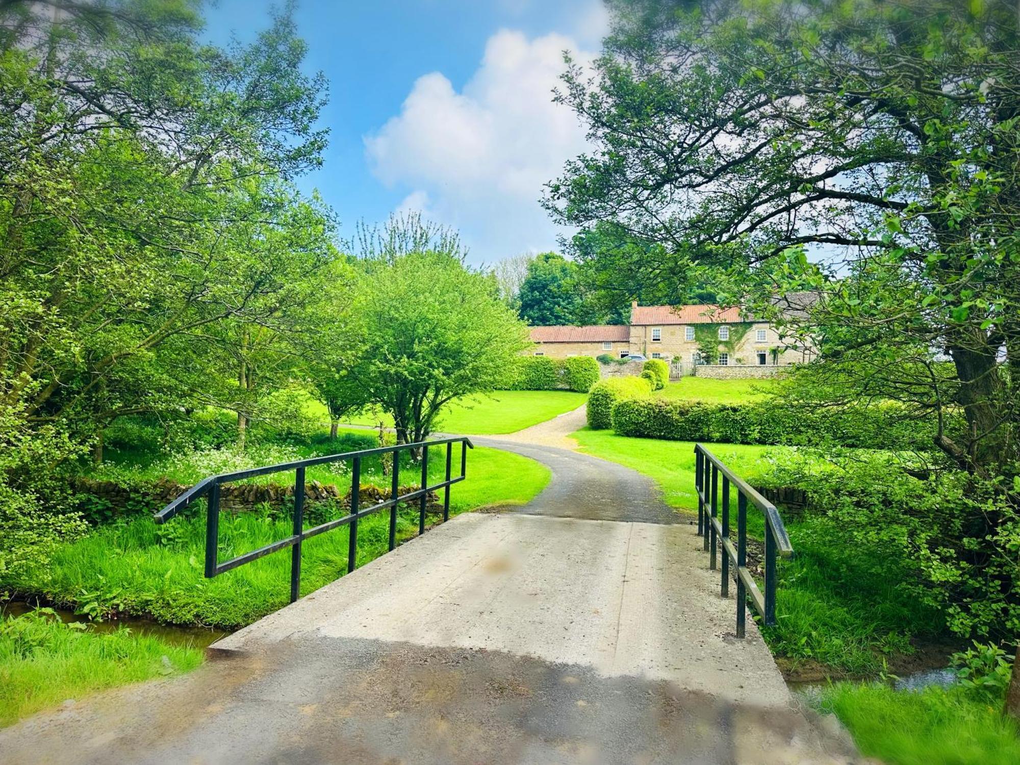 Old Orchard Cottage, Wykeham สการ์โบโรห์ ภายนอก รูปภาพ